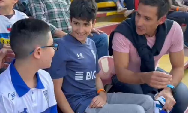 Emotivo gesto de Milovan Mirosevic hacia un pequeño hincha de Universidad Católica